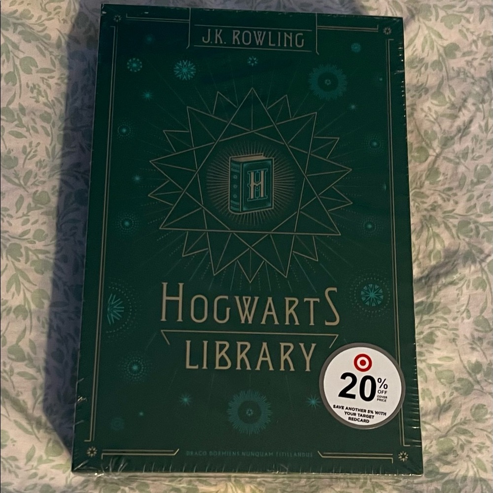 Hogwarts Library 3 Book Set